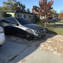 2011 Mercedes C300