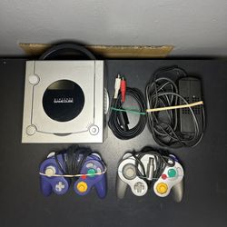 Nintendo GameCube Console Platinum Tested Working Cables 2 oem controllers 