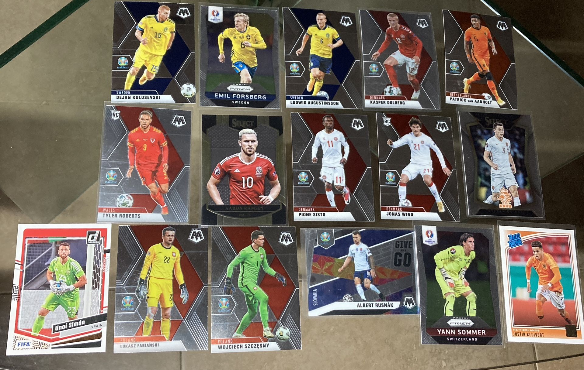 16 card soccer futbol lot Select Prizm Mosaic Euros Forsberg Ramsey Szcesny Sommer etc Wales Sweden Poland . All cards in good condition. Nm - mint -