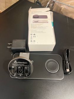 3  in to 1  wireless charger Three into one wireless charger