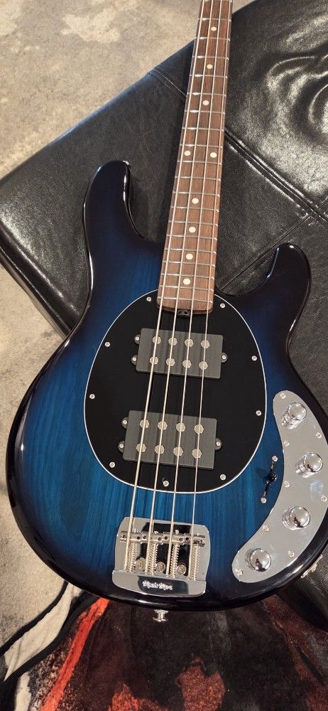 Ernie Ball Stingray US Made