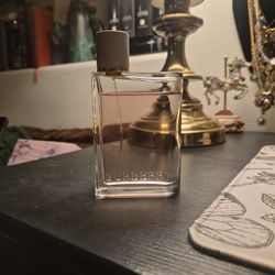 Burberry Her Purfume
