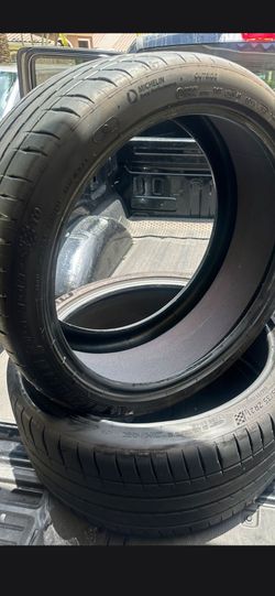 Michelin Pilot Sport Tires 265/35 ZR21