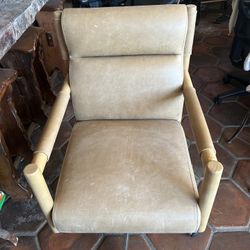 Office Chair. Very Comfortable. No rips. In good condition $10. Adjustable Height.