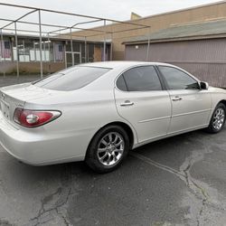 Lexus ES300