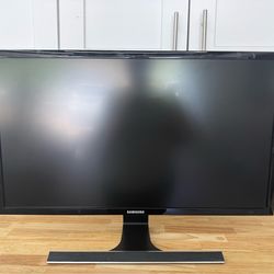 Samsung 28” Monitor