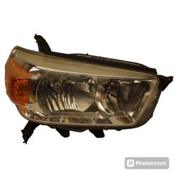2012 2014 TOYOTA 4RUNNER RIGHT SIDE HEADLAMP HEADLIGHT OEM