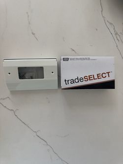 Hubbell TradeSELECT Wall Plate with Box
