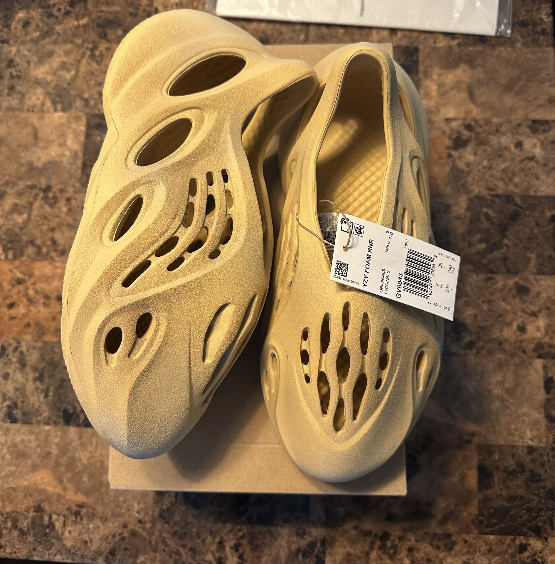 【YUKS】Yuks Type 1 - smooth size:39 Yute DOT Smooth Black Rubber Air Brake Hose with Fittings