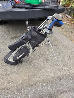 Wilson Golf Clubs and Bag
