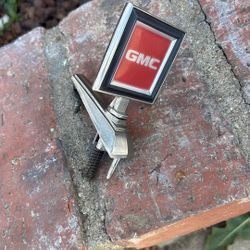 C10 Parts “ Hood Emblem Ornament “