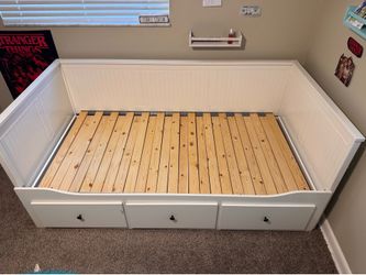 IKEA daybed with trundle