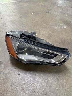 2016 AUDI A3 RH HEADLIGHT
