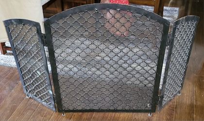 🔥 Black Wrought Iron Fireplace Screen – 3-Panel Folding Design