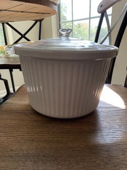 Ceramic serving bowl from oven to table