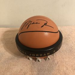 Upper Deck Michael Jordan Animated With Sound Basketball Phone Limited Edition