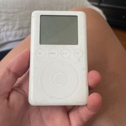 Apple iPod (3rd Generation Classic)