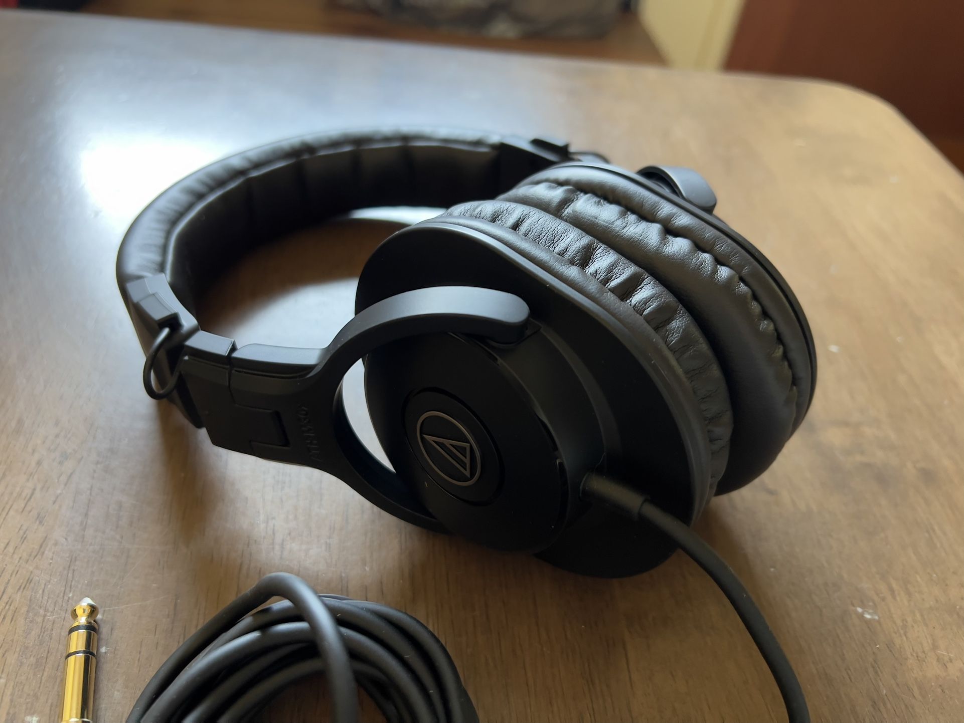 Audio-Technica ATH-M30x Professional Studio Monitor Headphones