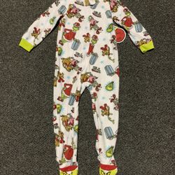 New The Grinch Cindy Lou and Max size 4T super soft fleece Christmas one piece pajama sleeper