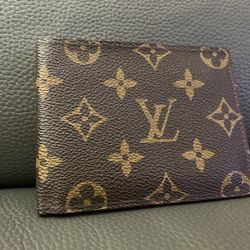 Louis Vuitton Monogram Bifold Wallet 