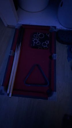 Mini Pool Table