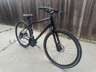 Co-op Cycles Hybrid Bike Black