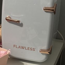 Mini Fridge/ Beauty Fridge