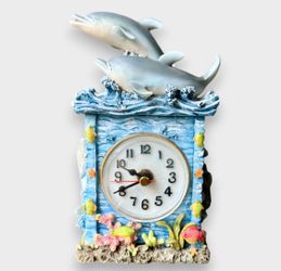 Vintage 90s Two Dolphin and Fish Quartz Clock Resin? AA battery back 7" x 4" EUC