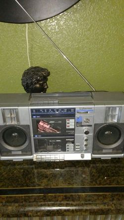 Retro radio