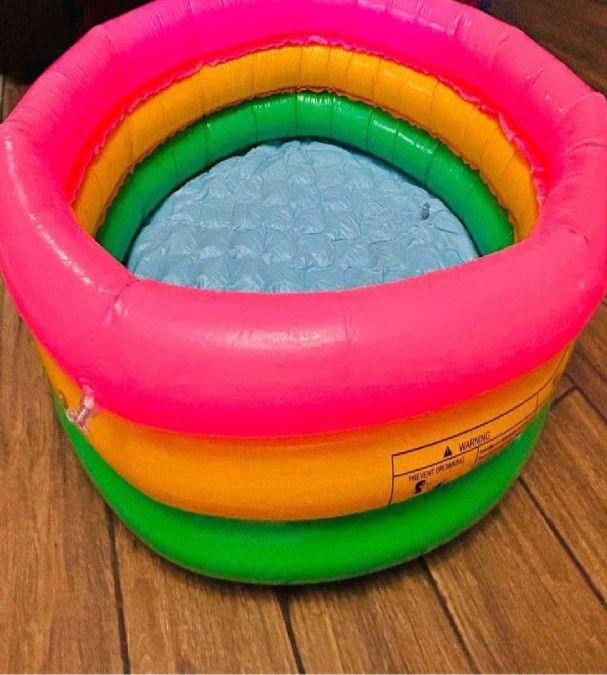 Kids' Play Pool - Perfect for Water Fun Throughout Summer itself back