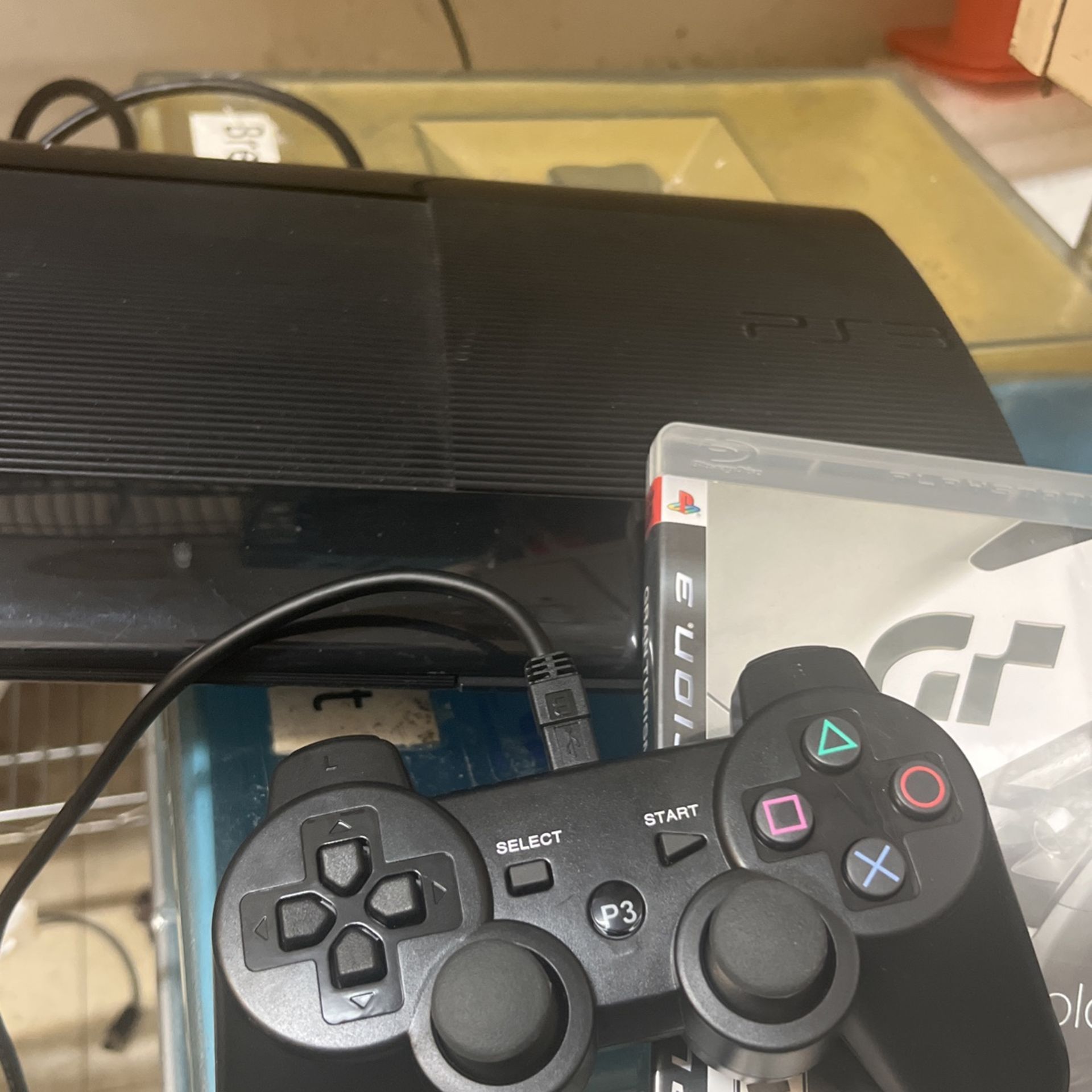 PS3  Super Slim 500 Gig 