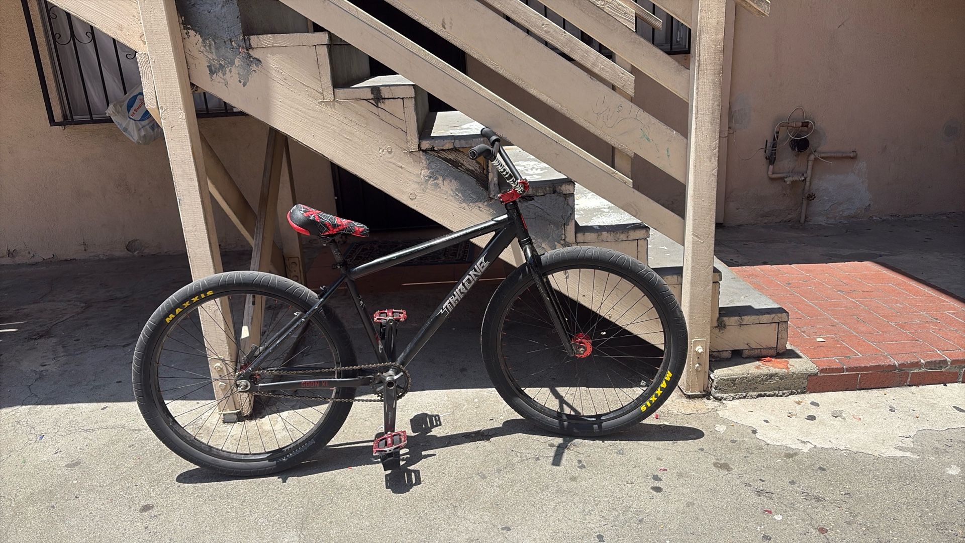 THRONE BIKE 27.5