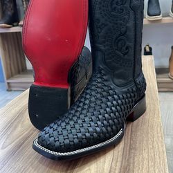 Weaved Boots