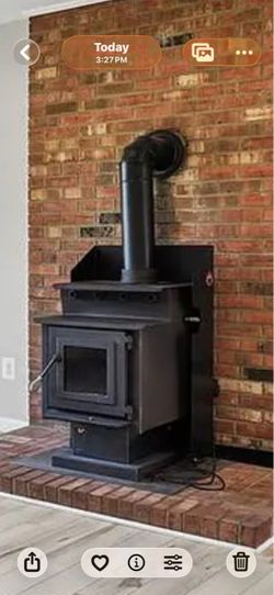 FREE !!!  Wooden burning Stove.  FREE!!!