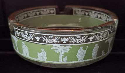 Vintage Jeannette Glass Hellenic Green Grecian Greek Ashtray 3.5" In Diameter.