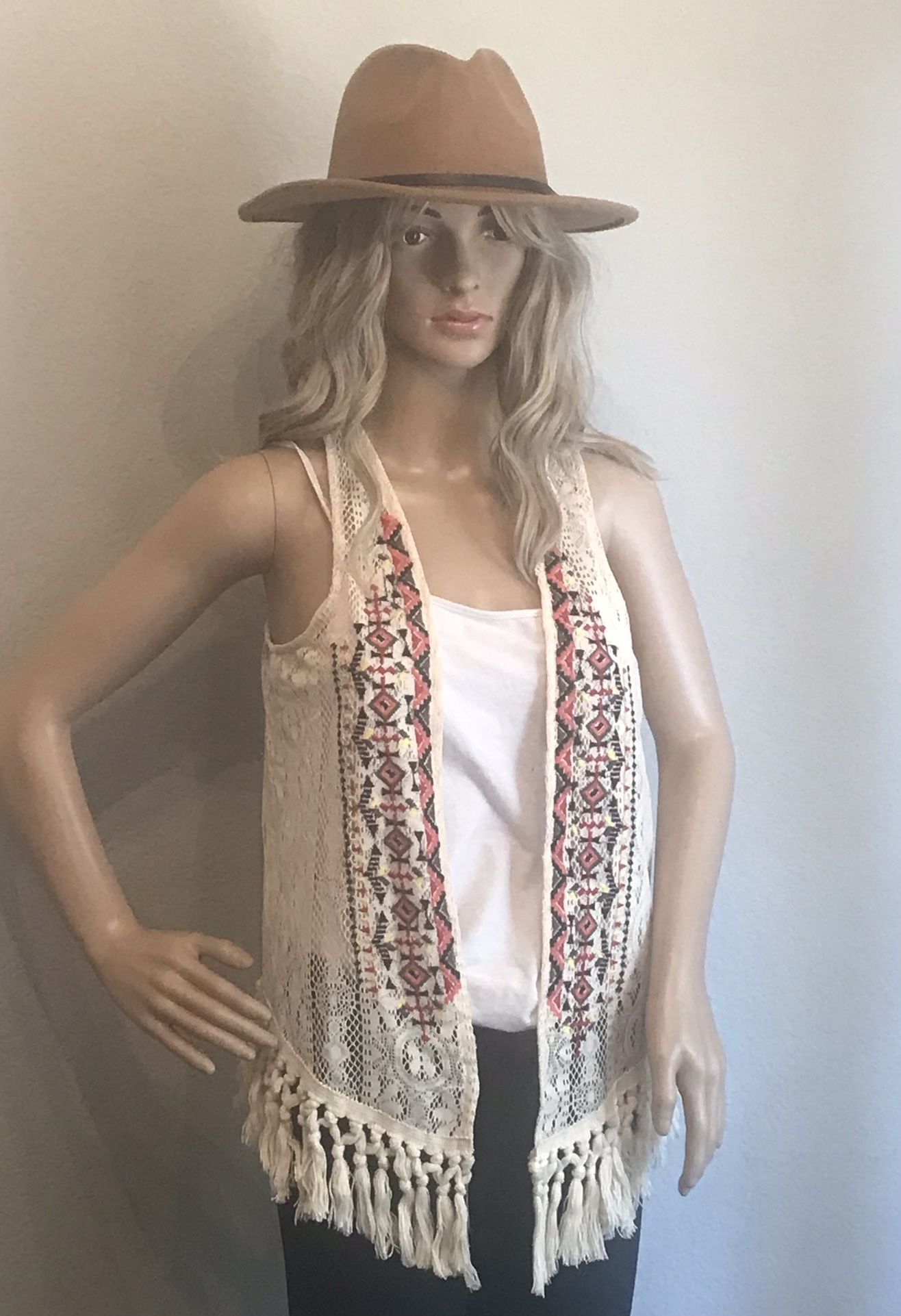 Full Tilt Embroidered Lace Vest W/Fringe Boho Cowgirl Festival S/M