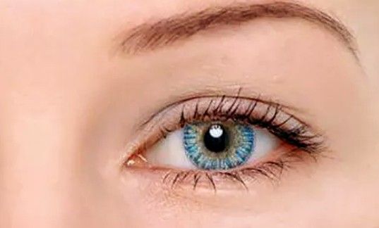 Cosplay and natural colors to bring out your make-up