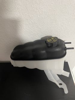 Engine Coolant Reservoir