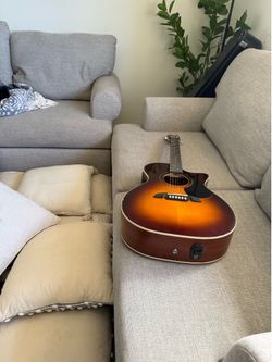 Alvarez RG260CESB Acoustic electric guitar with built in tuner and preamp