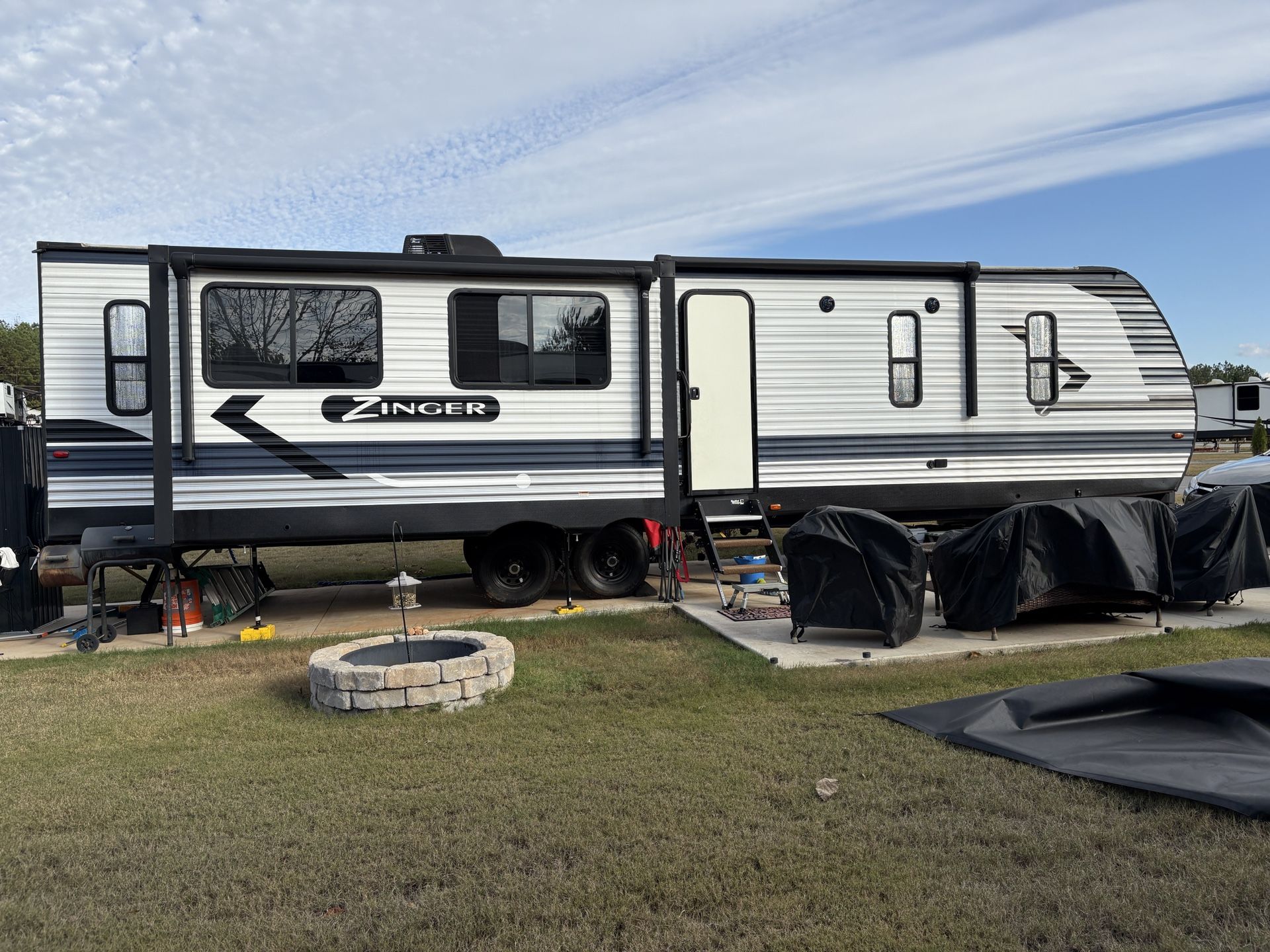 2021 Crossroads Zinger 340re