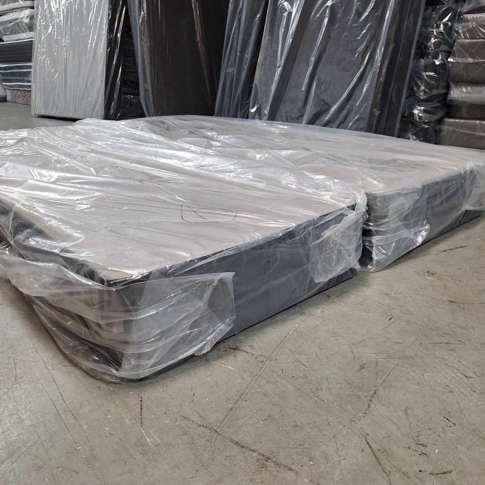 Split Box Spring Full Queen or King box spring new in stock