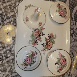 Empire Ware England 30 Dresser Set