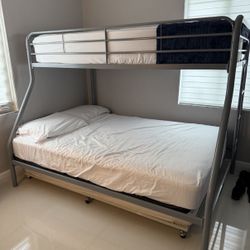 Bunk bed