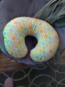 Boppy pillow