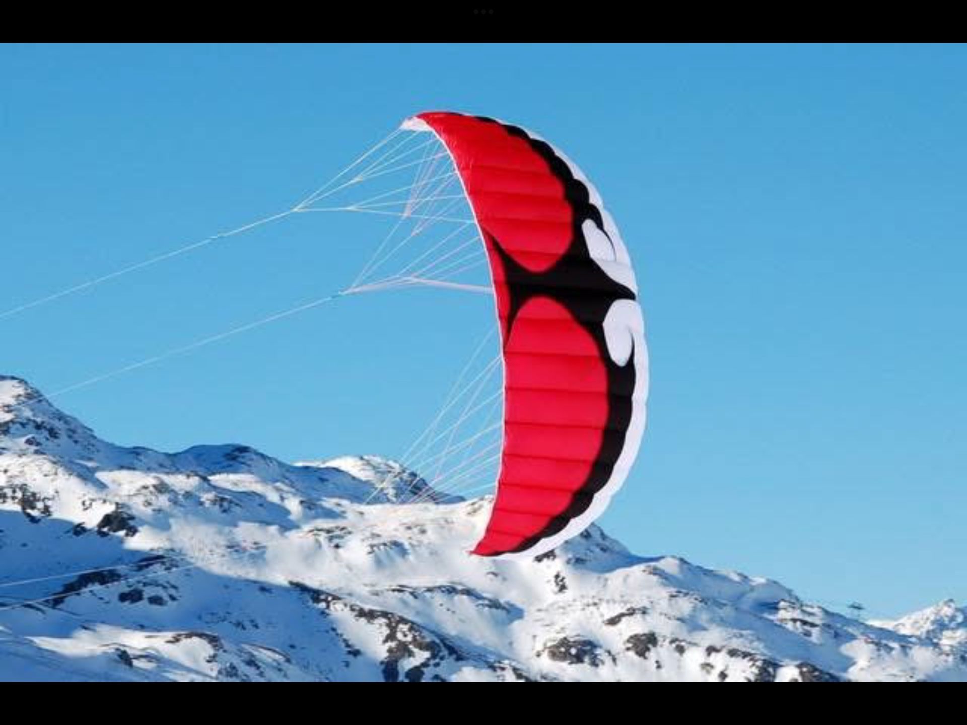 PKD Brooza II. 3.0m. 4-line Power Kite.