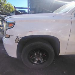 2015-2020 Chevy Tahoe 5.3L Fender Driver Left Side 