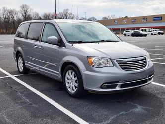 2016 Chrysler Town & Country