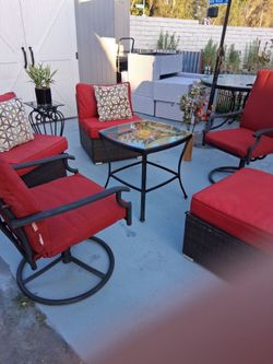 Red Wicker patio set