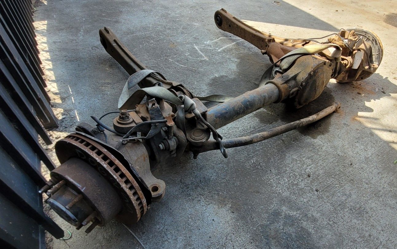 2005+ Ford Dana 60 Front Axle