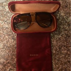 Folding Gucci Glasses 